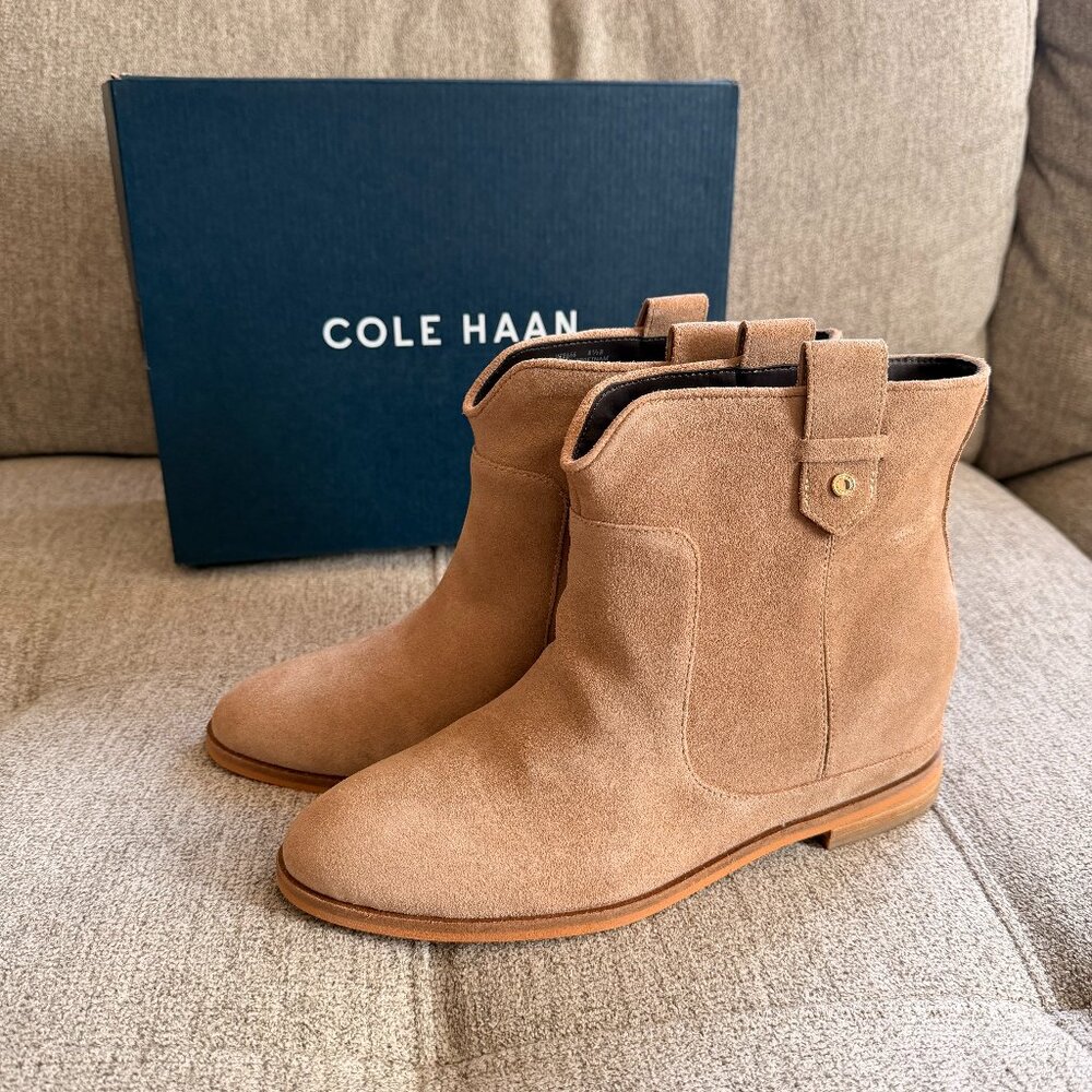New Cole Haan Womens RAYNA WDG BOOTIE with Original Packaging Box Size 8.5 B
